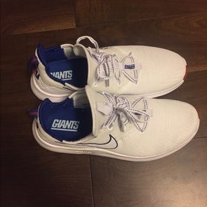 Nike Free TR 8 (NFL Giants) Women's Gym Shoe